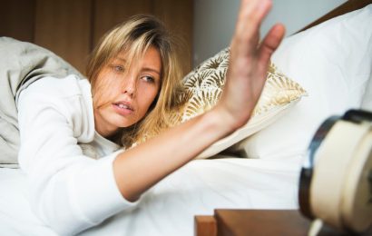 por qué te despiertas varias veces de madrugada