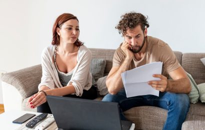 cinco cosas a las que destinan su sueldo los españoles