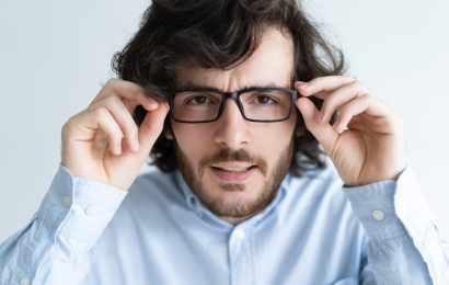 llevar gafas hace los ojos vagos